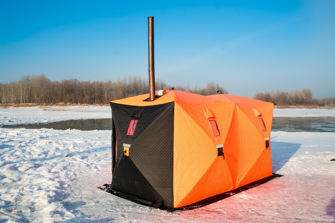 Палатка на льду…а оно вам надо?